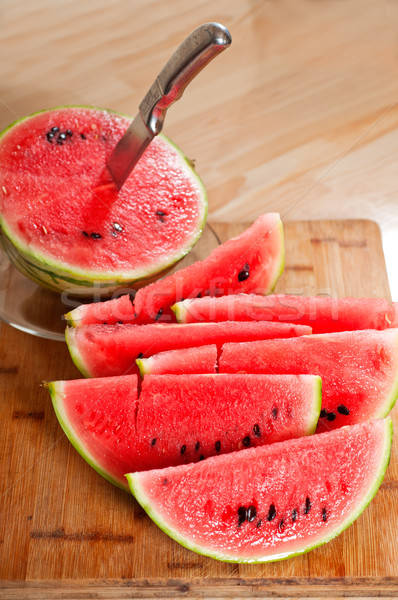 Frischen Wassermelone voll geschnitten Messer Stock foto © keko64
