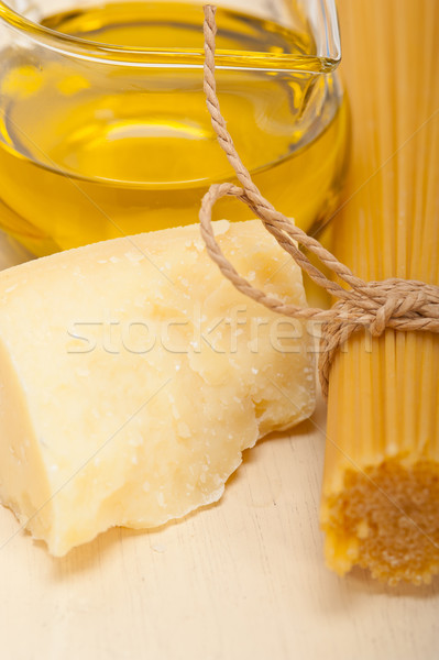 Olasz tészta alapvető étel hozzávalók parmezán sajt Stock fotó © keko64