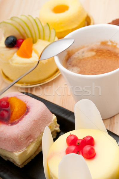 Espresso Kaffee Früchtekuchen Obst Sahne Kuchen Stock foto © keko64