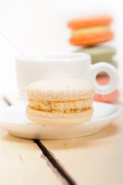 Colorato espresso caffè bianco tavolo in legno torta Foto d'archivio © keko64