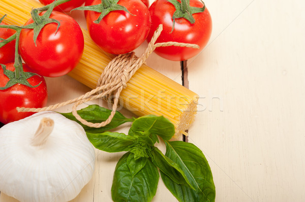 Stockfoto: Italiaans · fundamenteel · pasta · ingrediënten · vers · kerstomaatjes