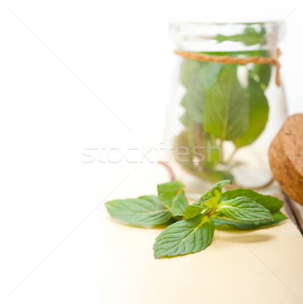 Fresche menta foglie vetro jar rustico Foto d'archivio © keko64