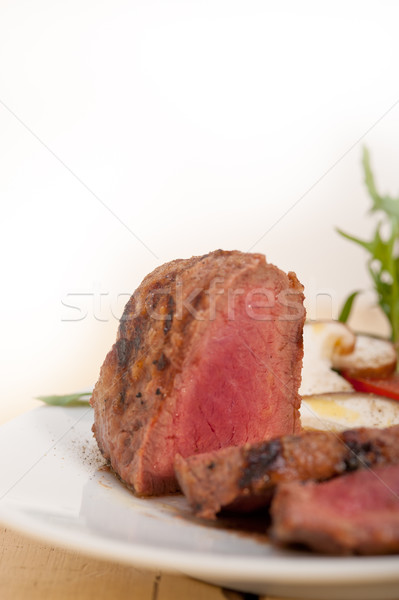 Marhahús filé grillezett zöldségek friss zöldségek oldal Stock fotó © keko64