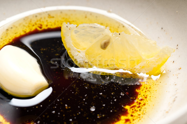 Suplimentar virgin ulei de măsline otet balsamic lămâie usturoi Imagine de stoc © keko64