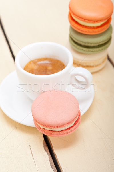 Colorato espresso caffè bianco tavolo in legno torta Foto d'archivio © keko64