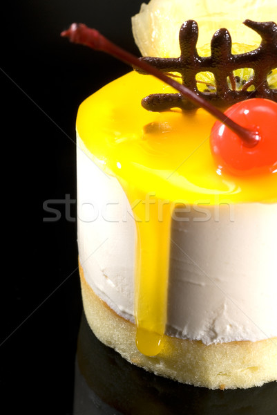 Pièce fruits frais gâteau noir [[stock_photo]] © keko64