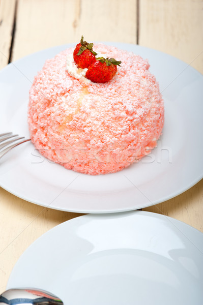 Сток-фото: свежие · клубника · взбитые · сливки · десерта · розовый · макроса
