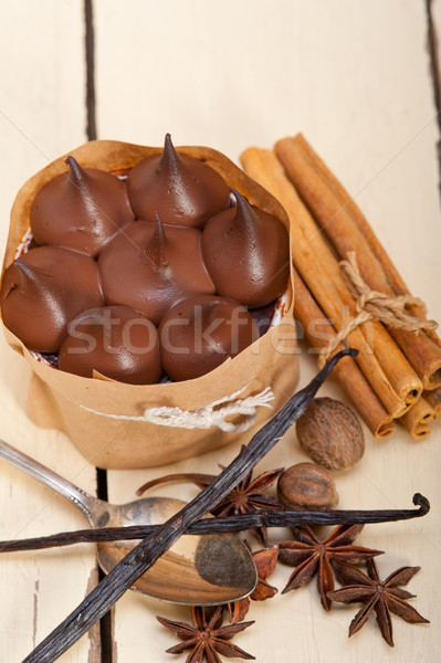 Foto stock: Chocolate · baunilha · temperos · creme · bolo · sobremesa