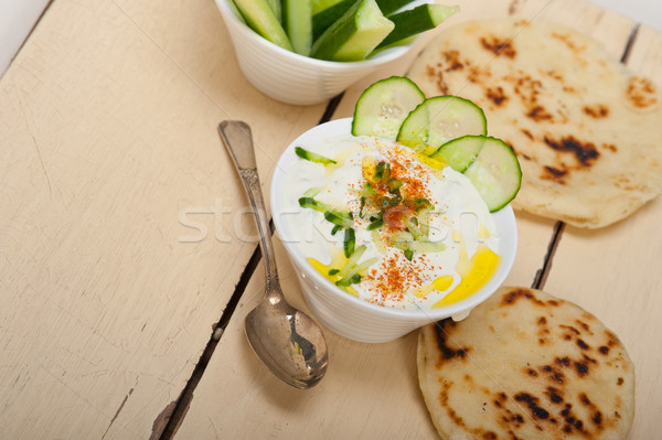 Arab midden oosten geit yoghurt komkommer salade Stockfoto © keko64