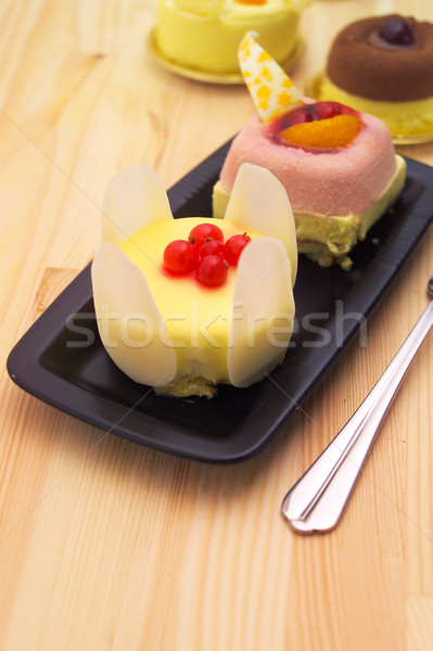 Fresche frutti di bosco torta crema primo piano Foto d'archivio © keko64