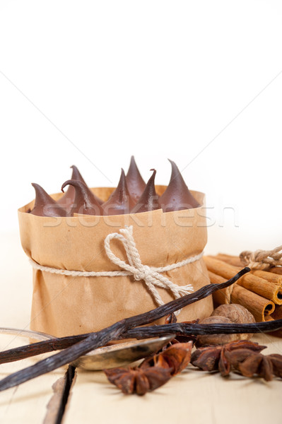 Chocolate vainilla especias crema torta postre Foto stock © keko64