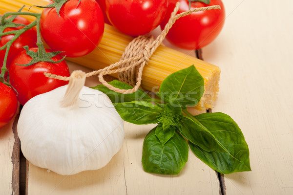 итальянский фундаментальный пасты Ингредиенты свежие помидоры черри Сток-фото © keko64