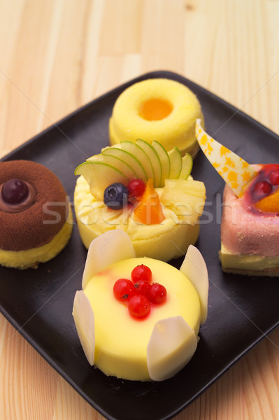 fresh berry fruit cake Stock photo © keko64