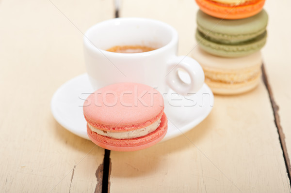 Colorato espresso caffè bianco tavolo in legno torta Foto d'archivio © keko64