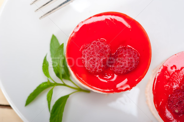 Fresco framboesa bolo sobremesa forma de Foto stock © keko64