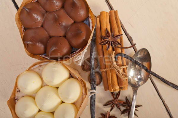 Foto stock: Chocolate · baunilha · temperos · creme · bolo · sobremesa