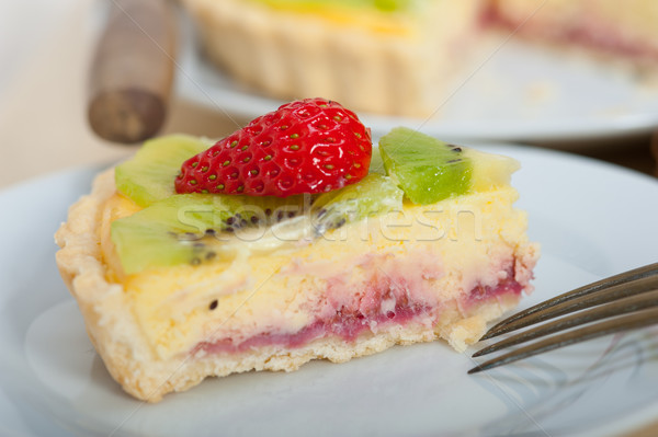 Kiwi Erdbeere pie Torte Zitrone Vanillepudding Stock foto © keko64