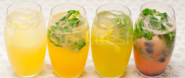Fructe lung băuturi proaspăt colorat long drink Imagine de stoc © keko64