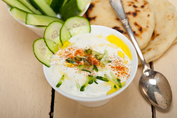 árabes Oriente Medio cabra yogurt pepino ensalada Foto stock © keko64