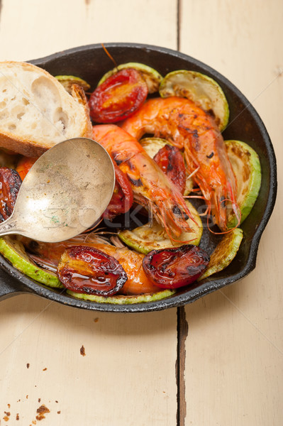 Courgettes tomates fonte alimentaire rouge [[stock_photo]] © keko64