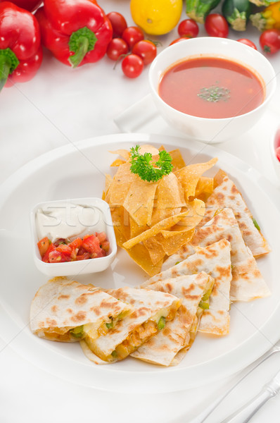 Zdjęcia stock: Oryginał · mexican · nachos · serwowane · zupa · arbuz