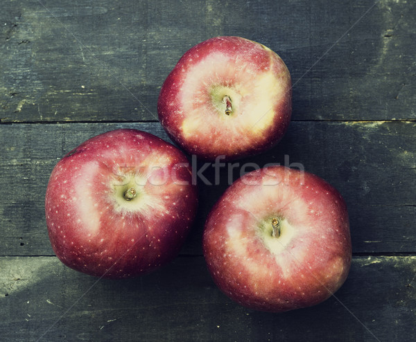 Pommes rouge délicieux pomme bois [[stock_photo]] © Kidza