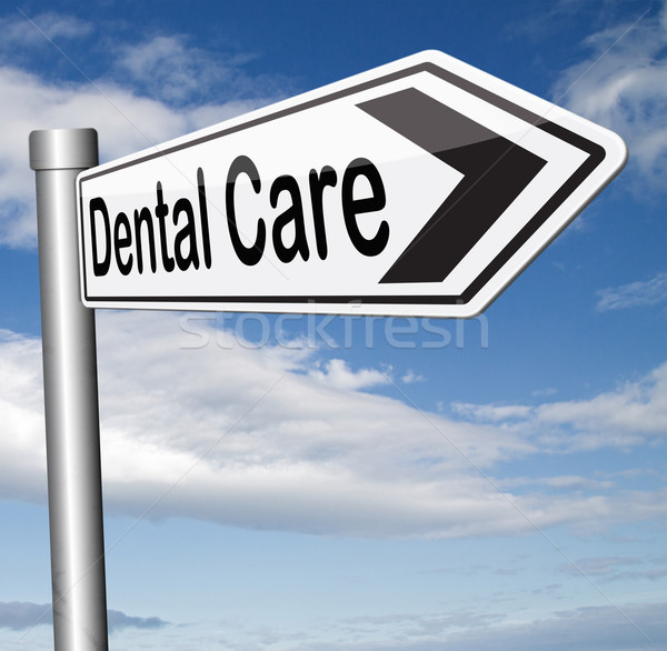 Tandheelkundige zorg centrum persoonlijke hygiëne zorgverzekering glimlach tanden Stockfoto © kikkerdirk
