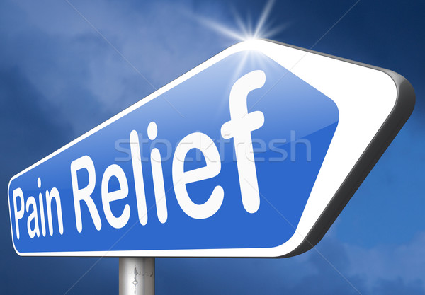 Durere relief administrare medical ajutor text Imagine de stoc © kikkerdirk