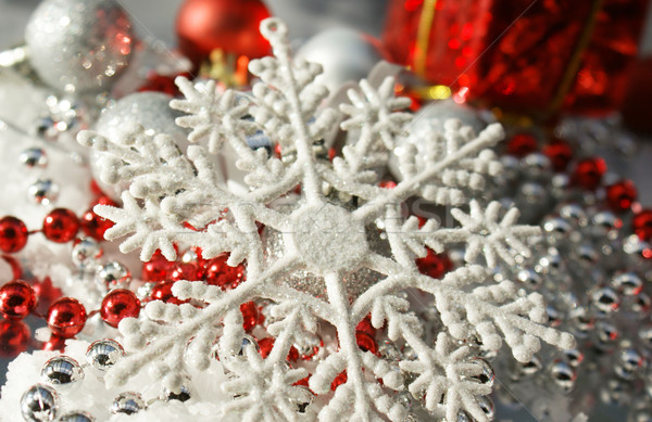 Stockfoto: Christmas · sneeuwvlok · kralen · achtergrond · winter · goud