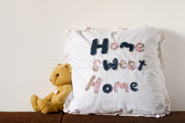 Home sweet home cute viviendas inmobiliario almohada peluche Foto stock © klauts