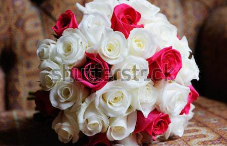 Stok fotoğraf: Gelinler · buket · çiçekler · kırmızı · beyaz