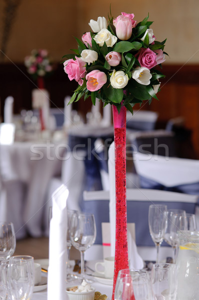 Esküvő virágok piros áll recepció Stock fotó © KMWPhotography