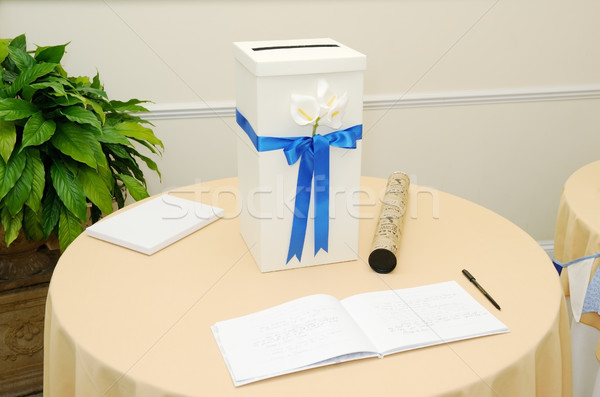 Esküvői fogadás díszített ajándék asztal aláírás könyv Stock fotó © KMWPhotography