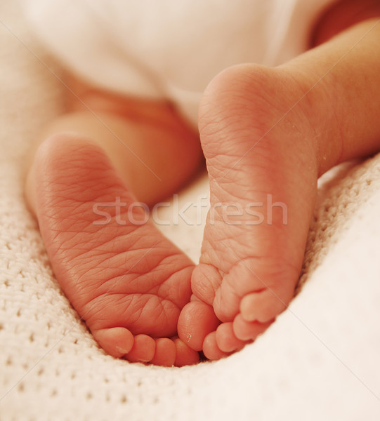 Pieds une cute peu bébé [[stock_photo]] © koca777