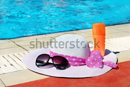 Nina sombrero agua piscina mujeres fitness Foto stock © koca777