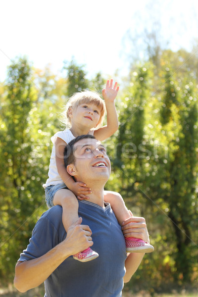 Foto stock: Padre · pequeño · hija · naturaleza · jóvenes · ninos