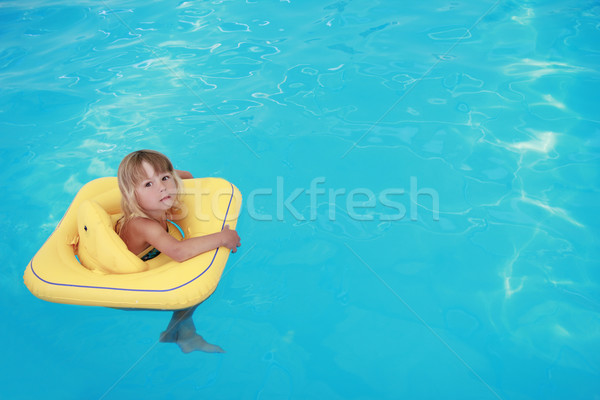Fille piscine cercle visage soleil nature [[stock_photo]] © koca777