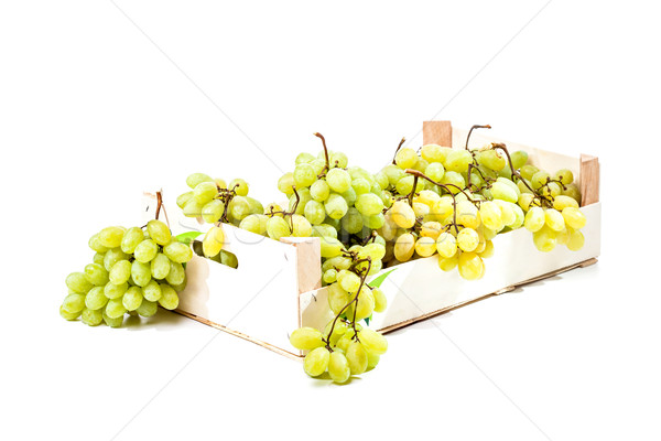Winogron dojrzały zielone winogrona skrzynia polu Zdjęcia stock © kokimk