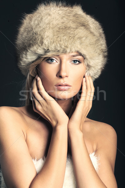 [[stock_photo]]: Mode · style · photo · jeunes · mains