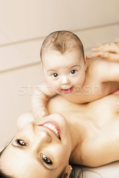 Foto stock: Bastante · mamãe · amado · criança · filha