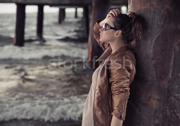 Foto profiel sensueel dame vrouw zon Stockfoto © konradbak