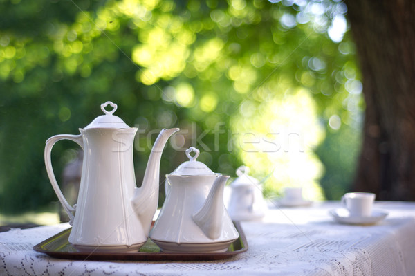 [[stock_photo]]: Table · basse · jardin · amour · herbe · café · vert