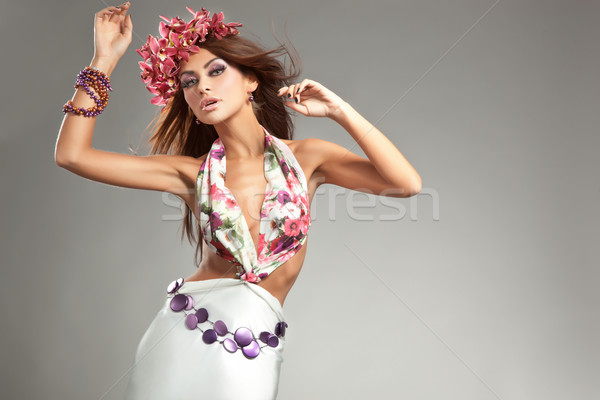 Nyár hölgy gyönyörű tánc virágok lány Stock fotó © konradbak