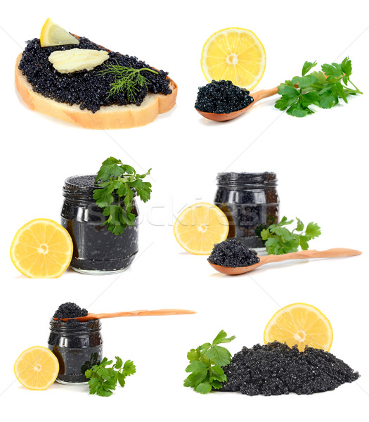 Sandwich roşu caviar negru izolat alb Imagine de stoc © konturvid