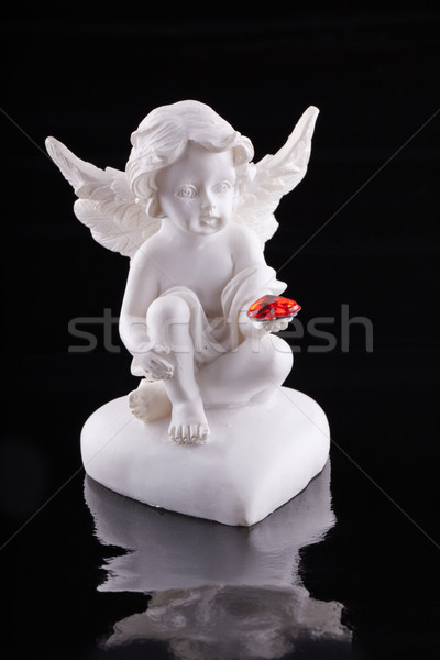 Foto stock: ángel · pequeño · estatua · rojo · corazón