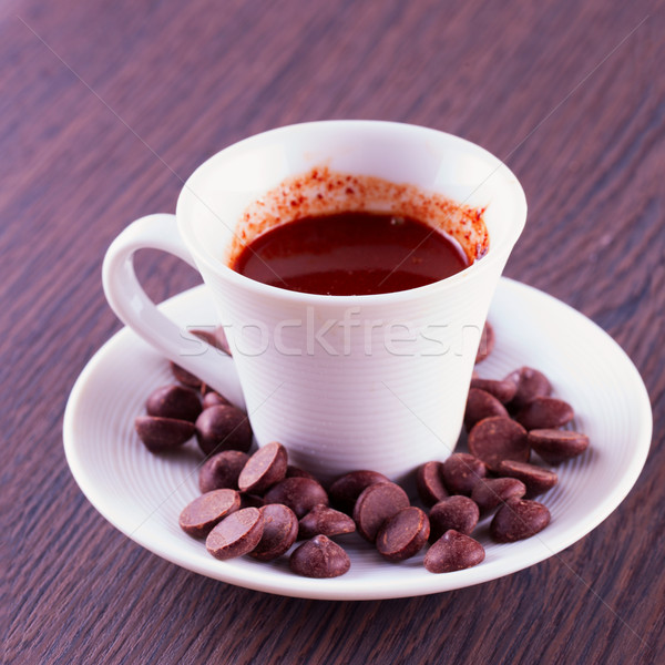 Foto stock: Chocolate · quente · pequeno · branco · copo · chocolate · feijões