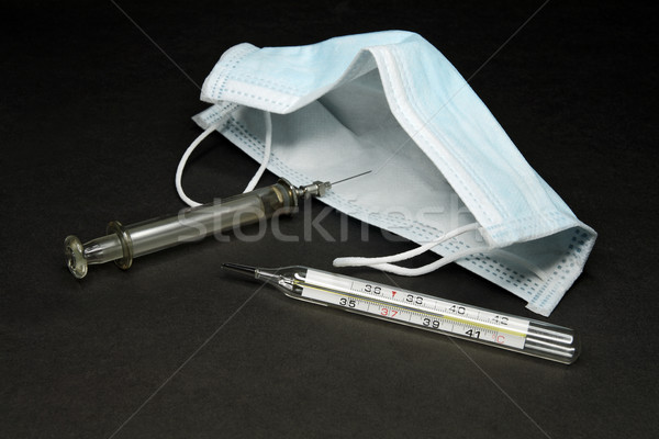 Orvosi felszerelés orvosi maszkok üveg injekciós tű hőmérő Stock fotó © krugloff