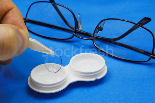 Weichen Kontaktlinsen Lagerung Fall medizinischen Tabelle Stock foto © krugloff