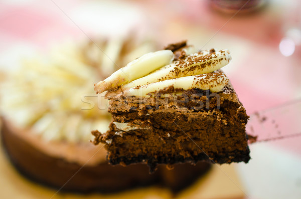 Parça kesmek kek bıçak bütün Stok fotoğraf © kttpngart
