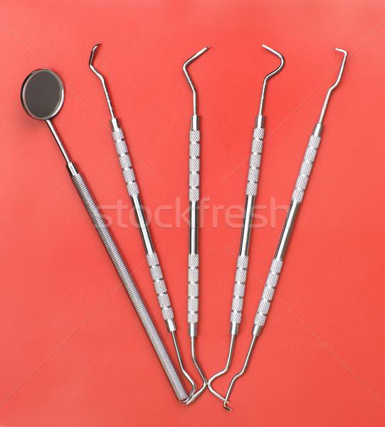 Dental ferramentas equipamento vermelho saúde fundo Foto stock © Kurhan
